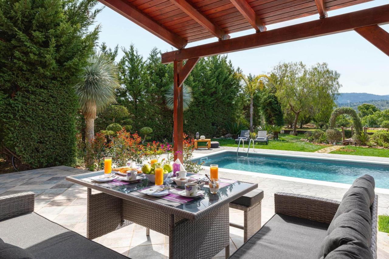 Zenia Villa